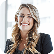 Sandy Mcfiller, dating expert and coach at Flirtist